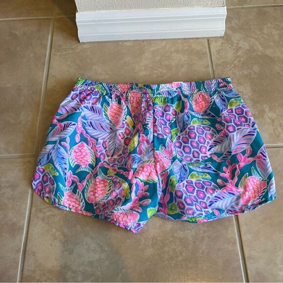 Lilly Pulitzer Ocean Trail Shorts In Maldives Green Turtle Wave - Picture 6 of 15